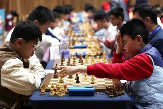 跟著賽事去旅行 2025年山東省國際象棋等級賽在臺兒莊古城盛大舉行(圖3)