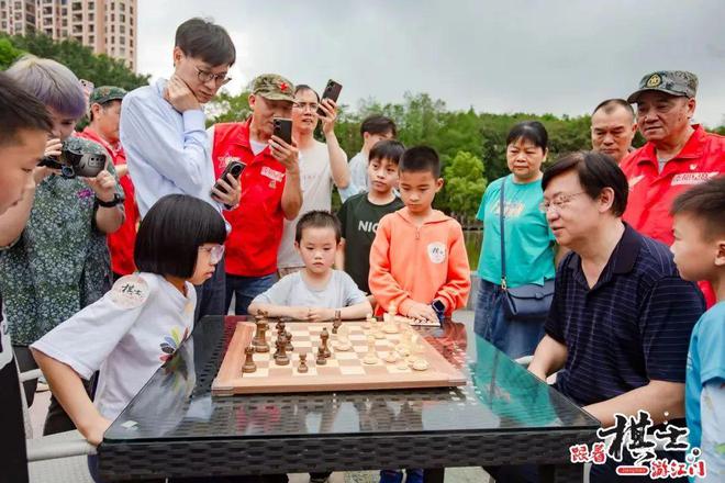 “跟著《棋士》游江門”啟幕！粵港澳大灣區(qū)棋手“棋”聚江門(圖4)