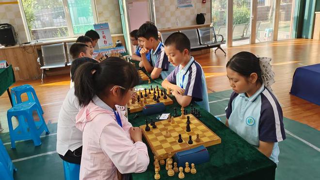 推動國際象棋進校園2025濟南市國際象棋校園團體賽舉行(圖3)